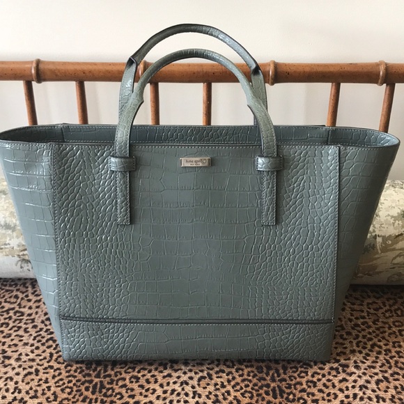 *RARE* Kate Spade Riverside St Bedford Tote - NEW - Picture 1 of 7